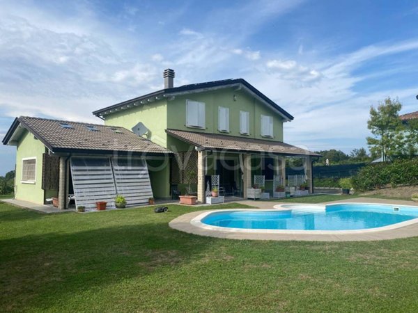 casa indipendente in vendita a Fornovo di Taro in zona Neviano de' Rossi