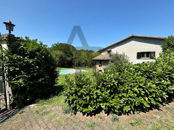 casale in vendita a Fornovo di Taro
