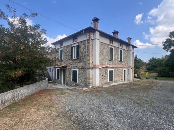 appartamento in vendita a Fornovo di Taro in zona Citerna