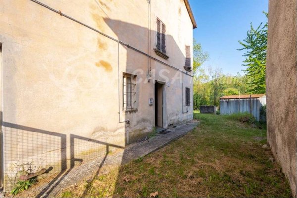 casa indipendente in vendita a Fornovo di Taro in zona Sivizzano