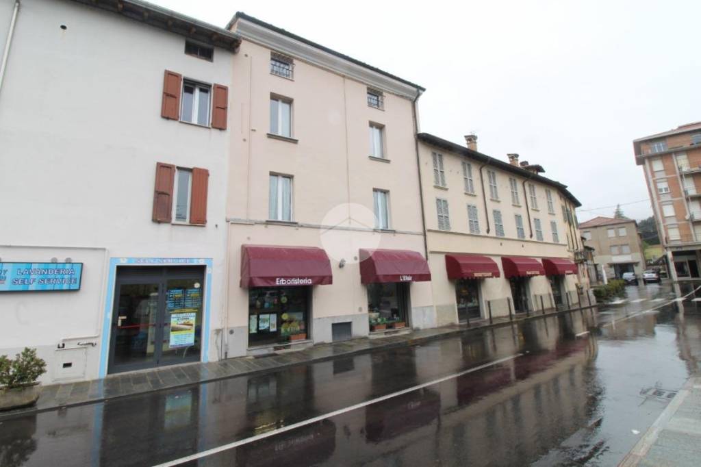 appartamento in vendita a Langhirano