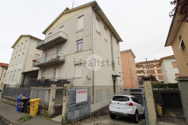 casa semindipendente in vendita a Langhirano