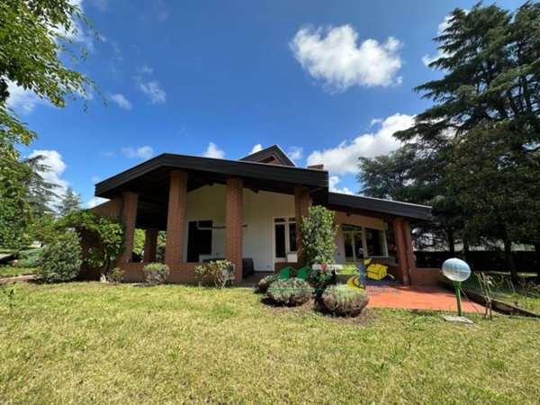casa indipendente in vendita a Langhirano