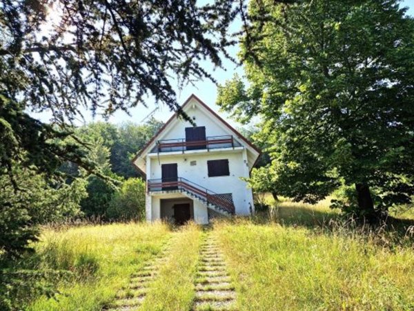 appartamento in vendita a Langhirano in zona Tordenaso