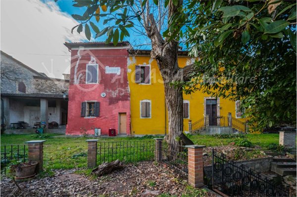 appartamento in vendita a Langhirano