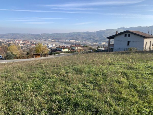 terreno edificabile in vendita a Langhirano in zona Manzano