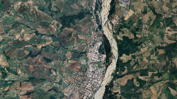 terreno edificabile in vendita a Langhirano in zona Cascinapiano