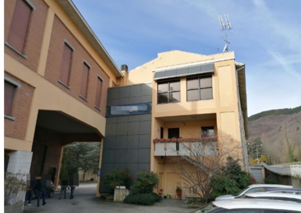 appartamento in vendita a Langhirano in zona Riano