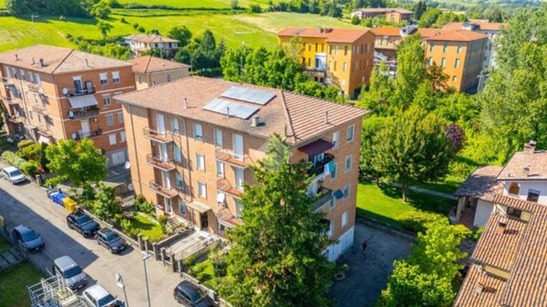 appartamento in vendita a Langhirano in zona Cascinapiano