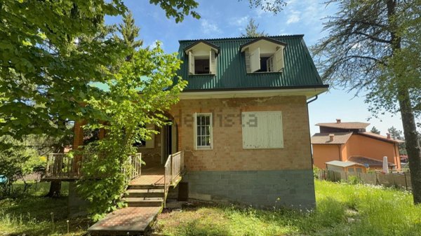 casa indipendente in vendita a Langhirano