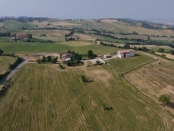 casa indipendente in vendita a Langhirano