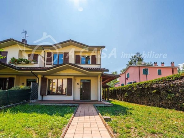 casa indipendente in vendita a Langhirano