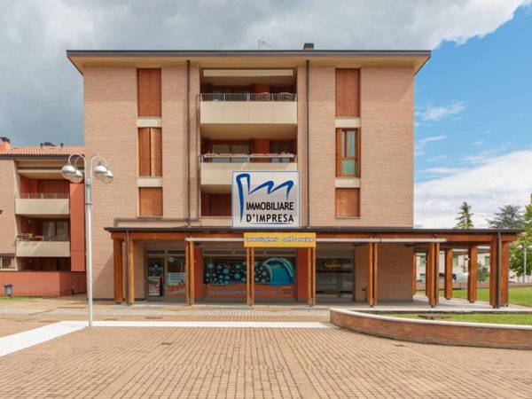 negozio in vendita a Langhirano in zona Pilastro