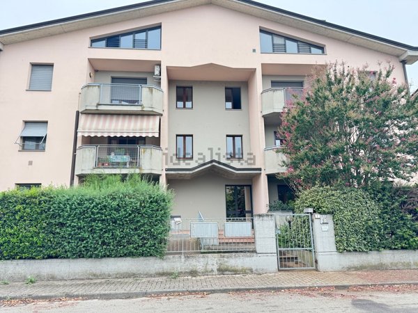 appartamento in vendita a Langhirano in zona Pilastro