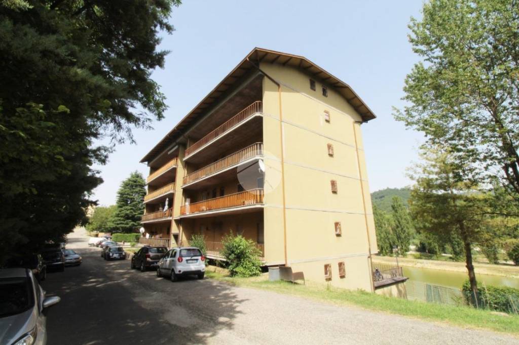 appartamento in vendita a Langhirano in zona Pastorello