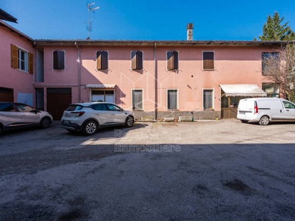 appartamento in vendita a Langhirano
