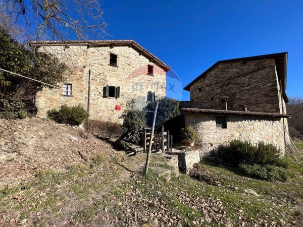 casale in vendita a Langhirano in zona Pastorello