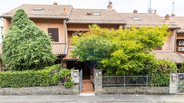 casa indipendente in vendita a Langhirano