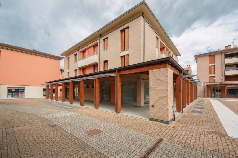 negozio in vendita a Langhirano in zona Pilastro