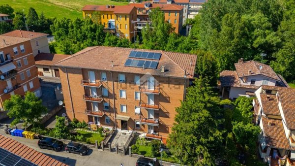appartamento in vendita a Langhirano in zona Cascinapiano