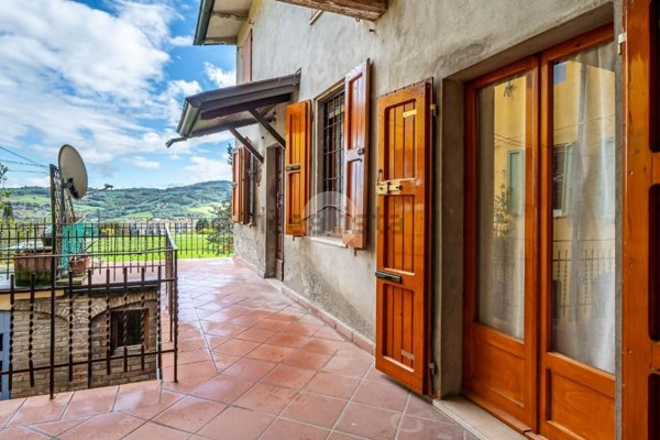 appartamento in vendita a Langhirano in zona Mattaleto