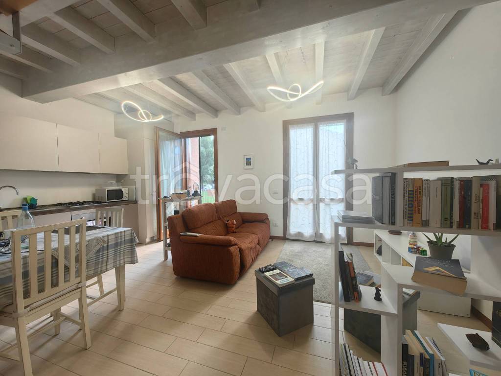 appartamento in vendita a Langhirano