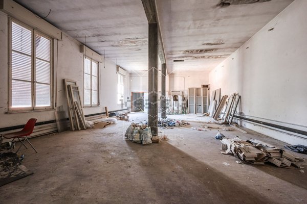 capannone in vendita a Langhirano