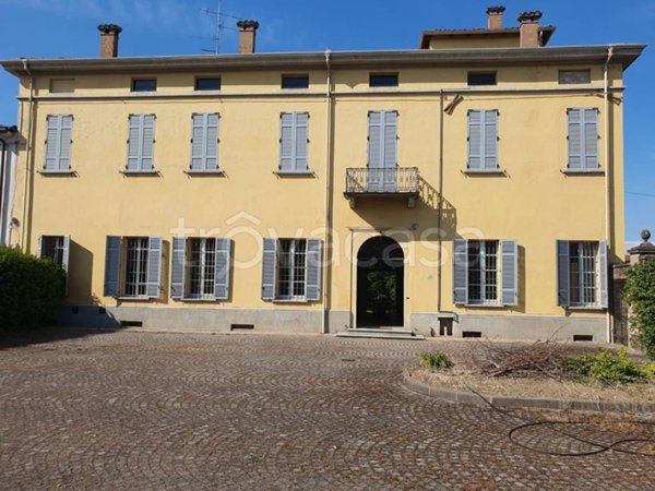 casa indipendente in vendita a Langhirano in zona Pilastro