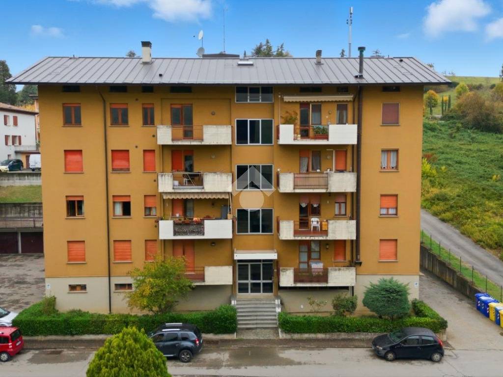 appartamento in vendita a Langhirano