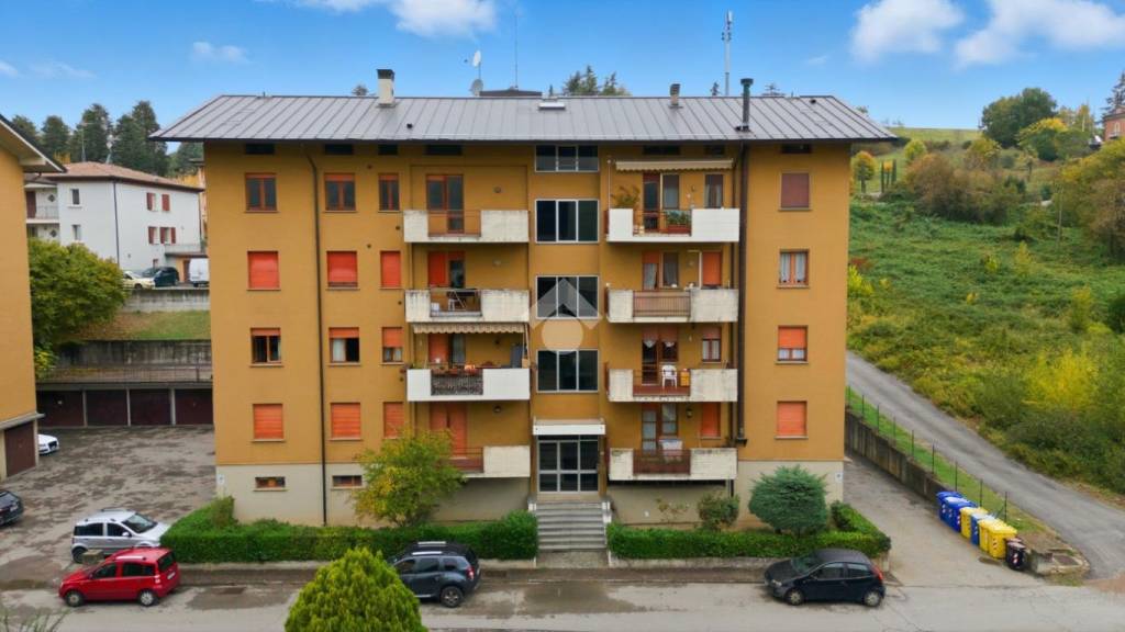 appartamento in vendita a Langhirano