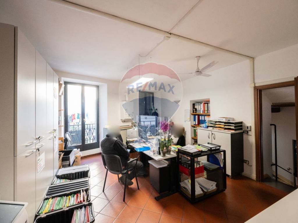 ufficio in vendita a Langhirano