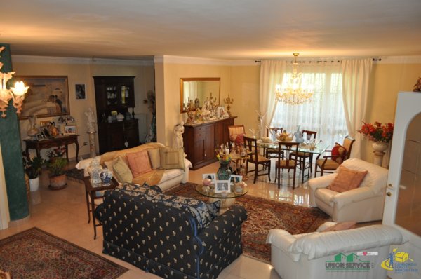 casa indipendente in vendita a Langhirano in zona Pilastro