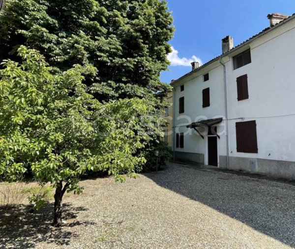 casa indipendente in vendita a Langhirano in zona Pilastro