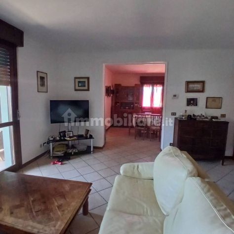 appartamento in vendita a Langhirano in zona Pilastro