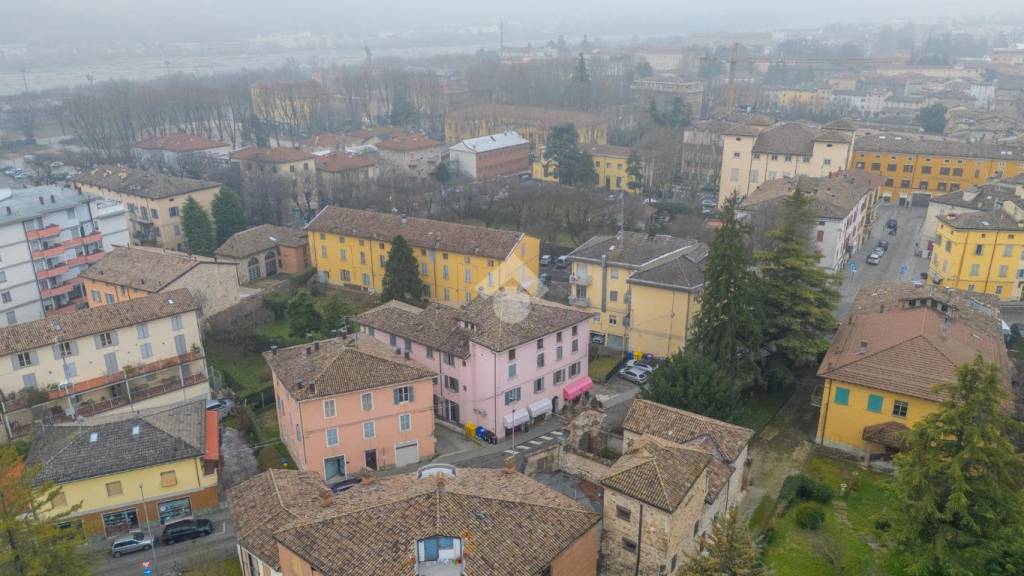 appartamento in vendita a Langhirano
