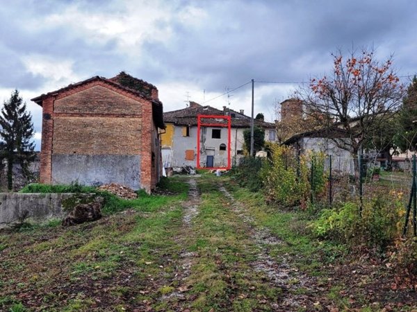 casa indipendente in vendita a Langhirano in zona Strognano