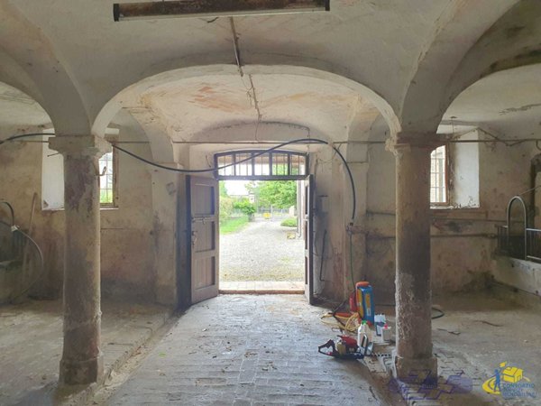 appartamento in vendita a Langhirano in zona Torrechiara