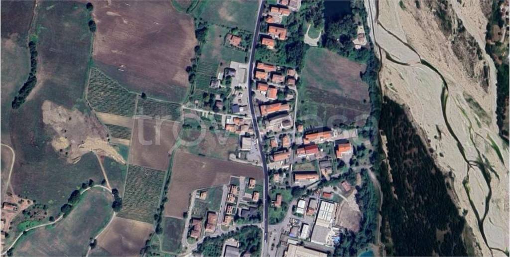 appartamento in vendita a Langhirano in zona Cascinapiano