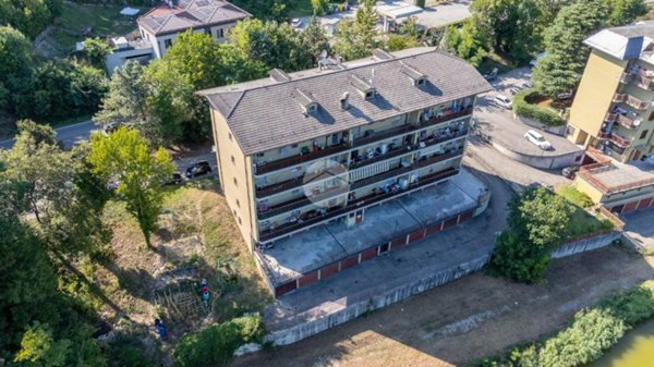 appartamento in vendita a Langhirano in zona Pastorello