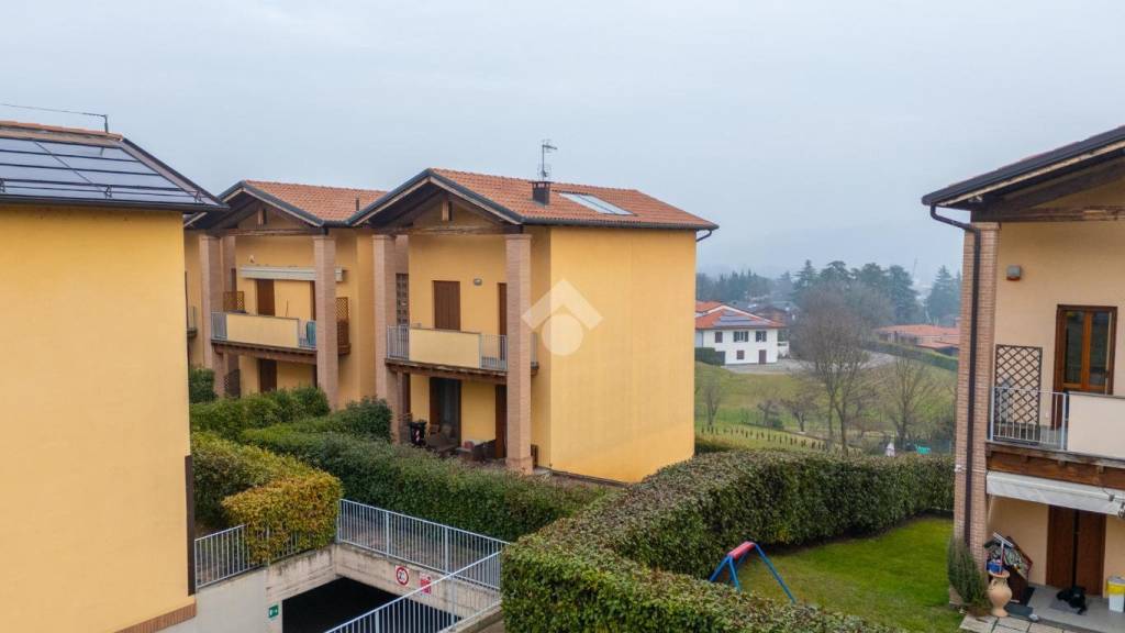 appartamento in vendita a Langhirano