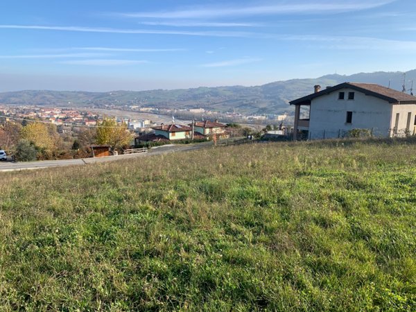 casa indipendente in vendita a Langhirano in zona Manzano