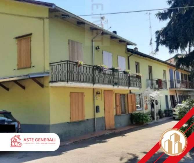 casa indipendente in vendita a Langhirano in zona Pastorello