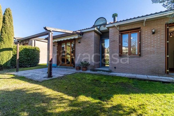 casa indipendente in vendita a Langhirano