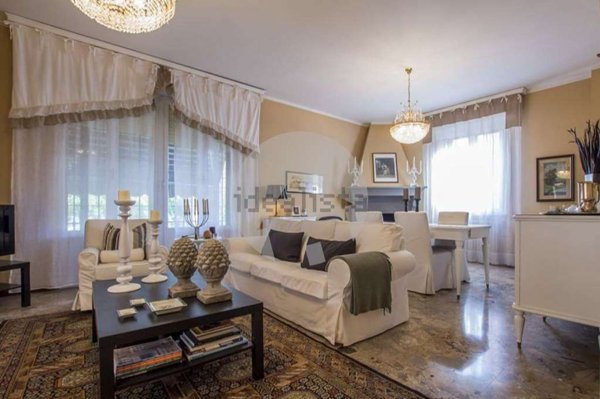 casa indipendente in vendita a Langhirano