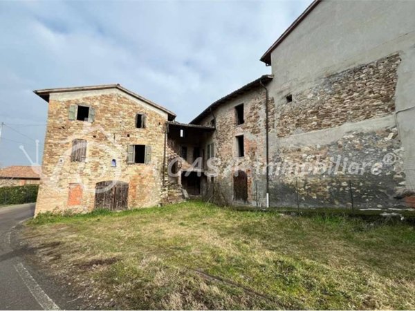casa semindipendente in vendita a Langhirano