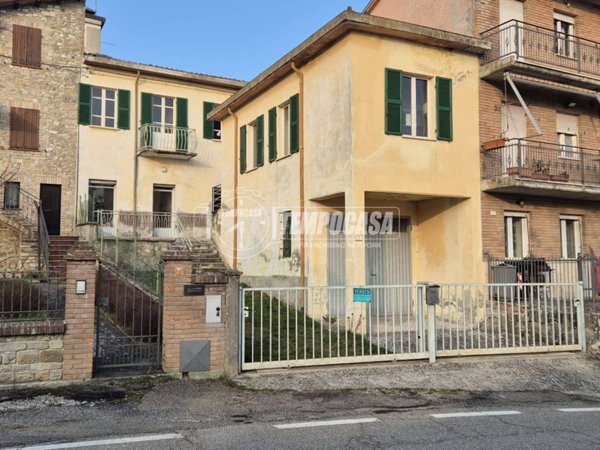 casa indipendente in vendita a Langhirano