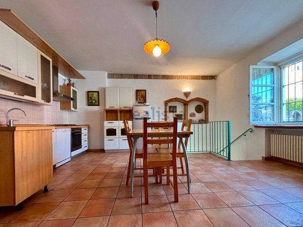 appartamento in vendita a Langhirano in zona Torrechiara