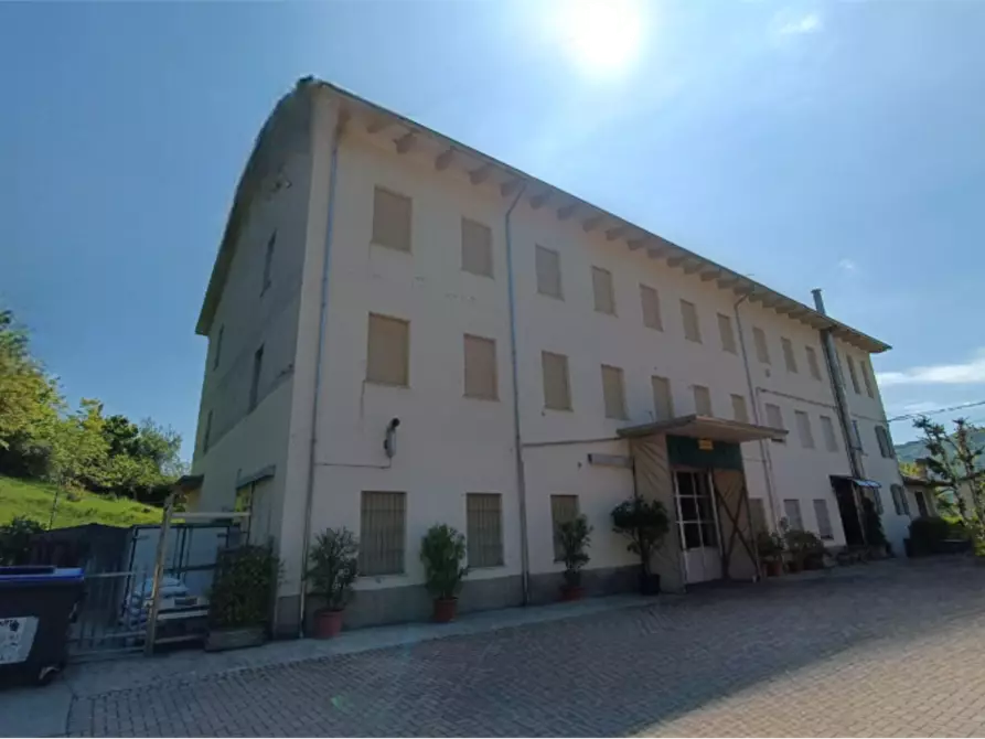 appartamento in vendita a Langhirano in zona Riano