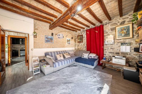 casa indipendente in vendita a Langhirano in zona Case Schianchi
