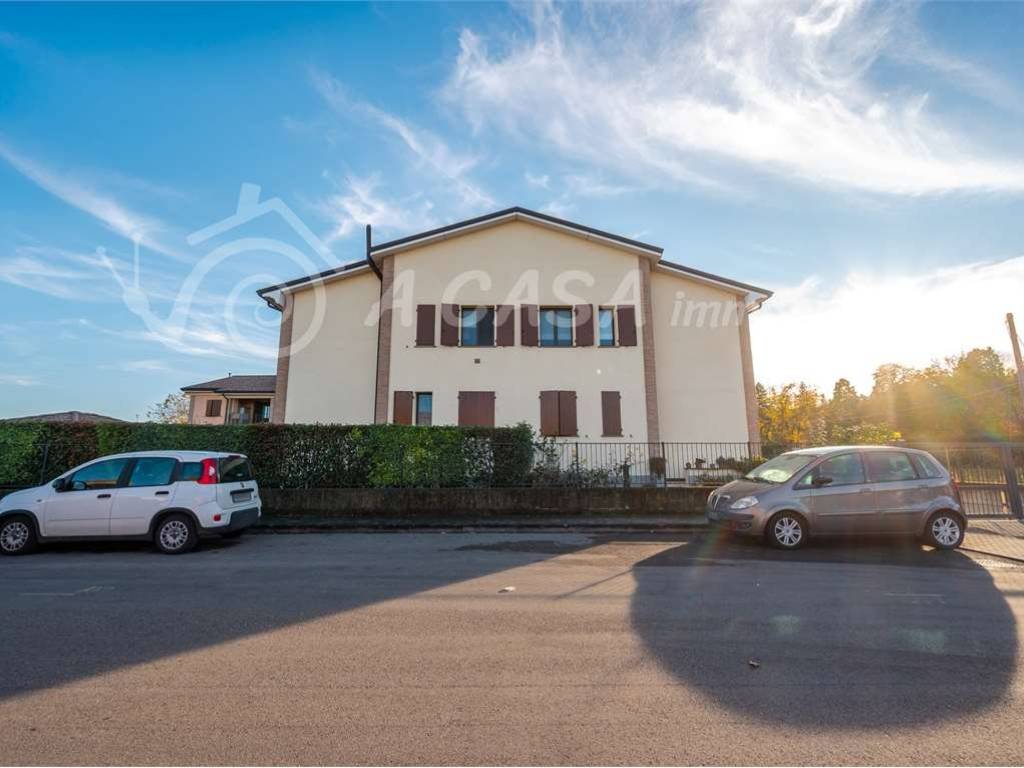 appartamento in vendita a Langhirano in zona Torrechiara